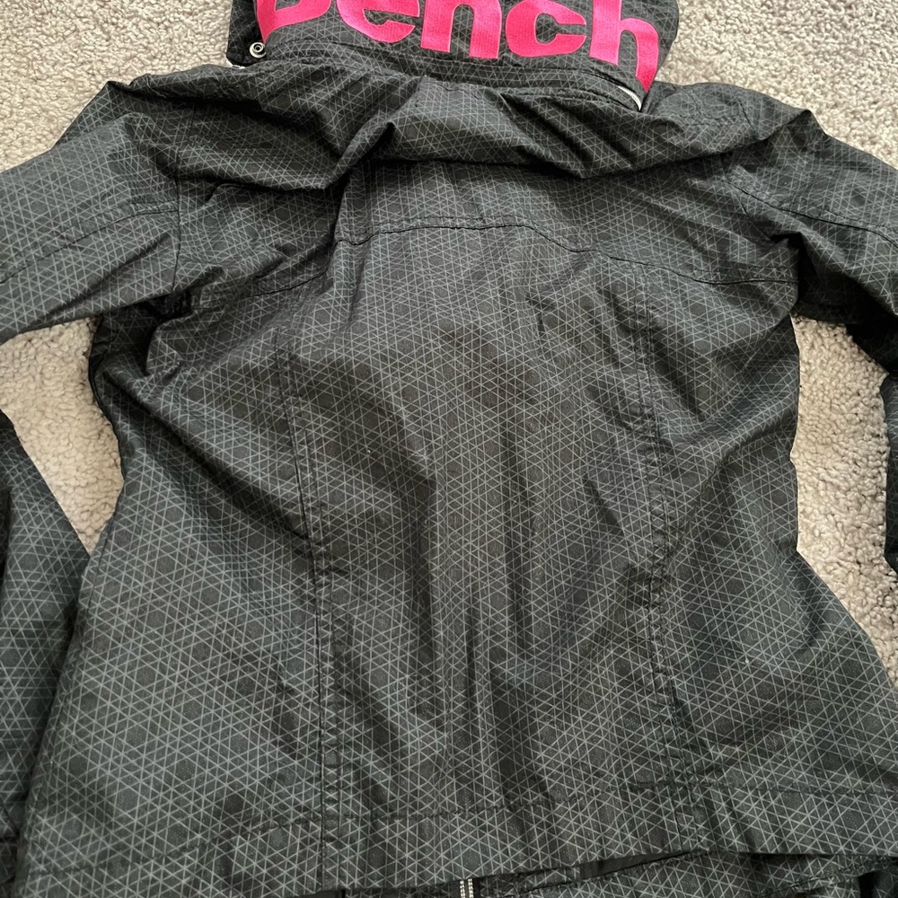 Bench Jacket - Picture 2 of 2